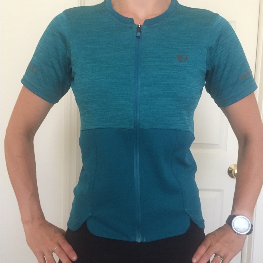 Pearl Izumi women’s bike jersey